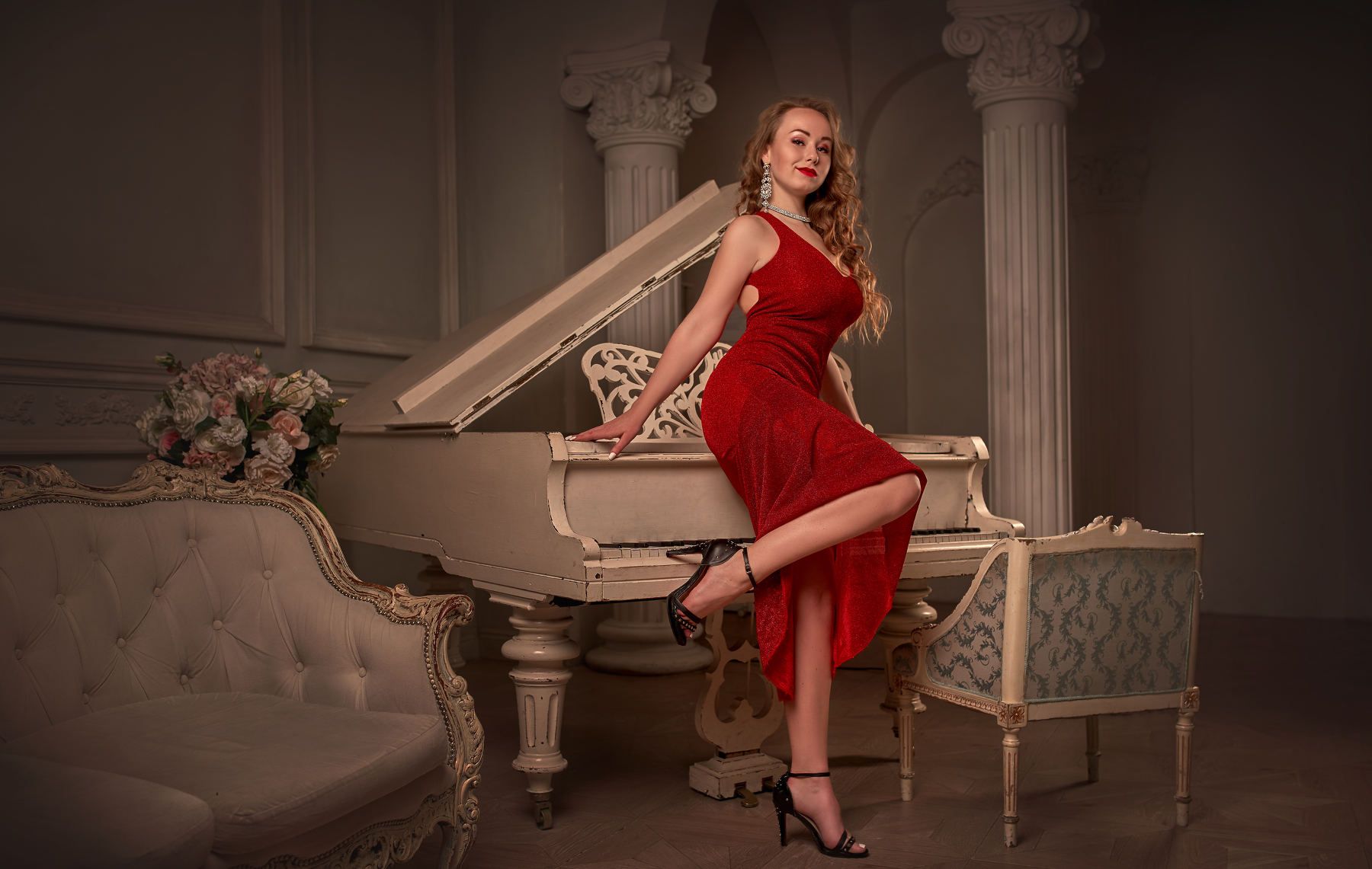 Lady in red. Фотограф Сергей Рехов