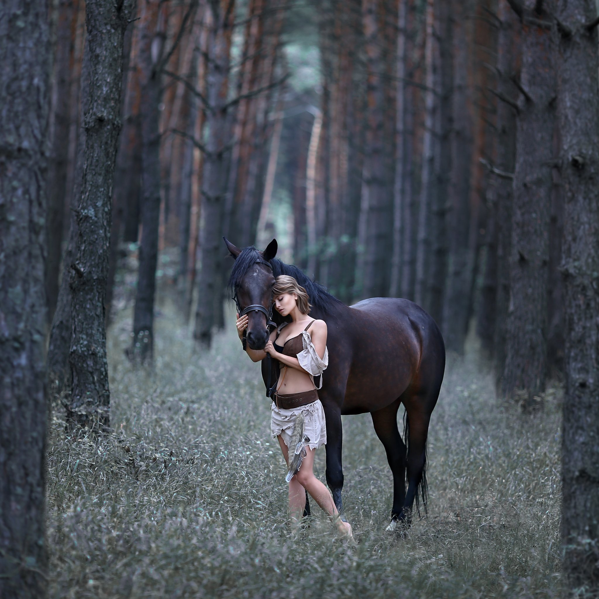 амазонка, воительница, лошадь, девушка с лошадью, сосновый лес, дикарка, Ирина Голубятникова