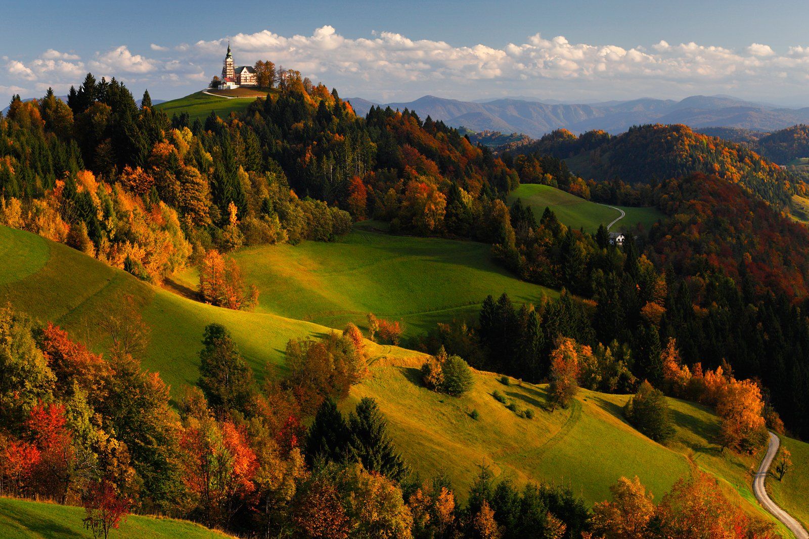 autumn, colors, tree, church, slovenia, hill, mountain, meadow, Jacek Lisiewicz