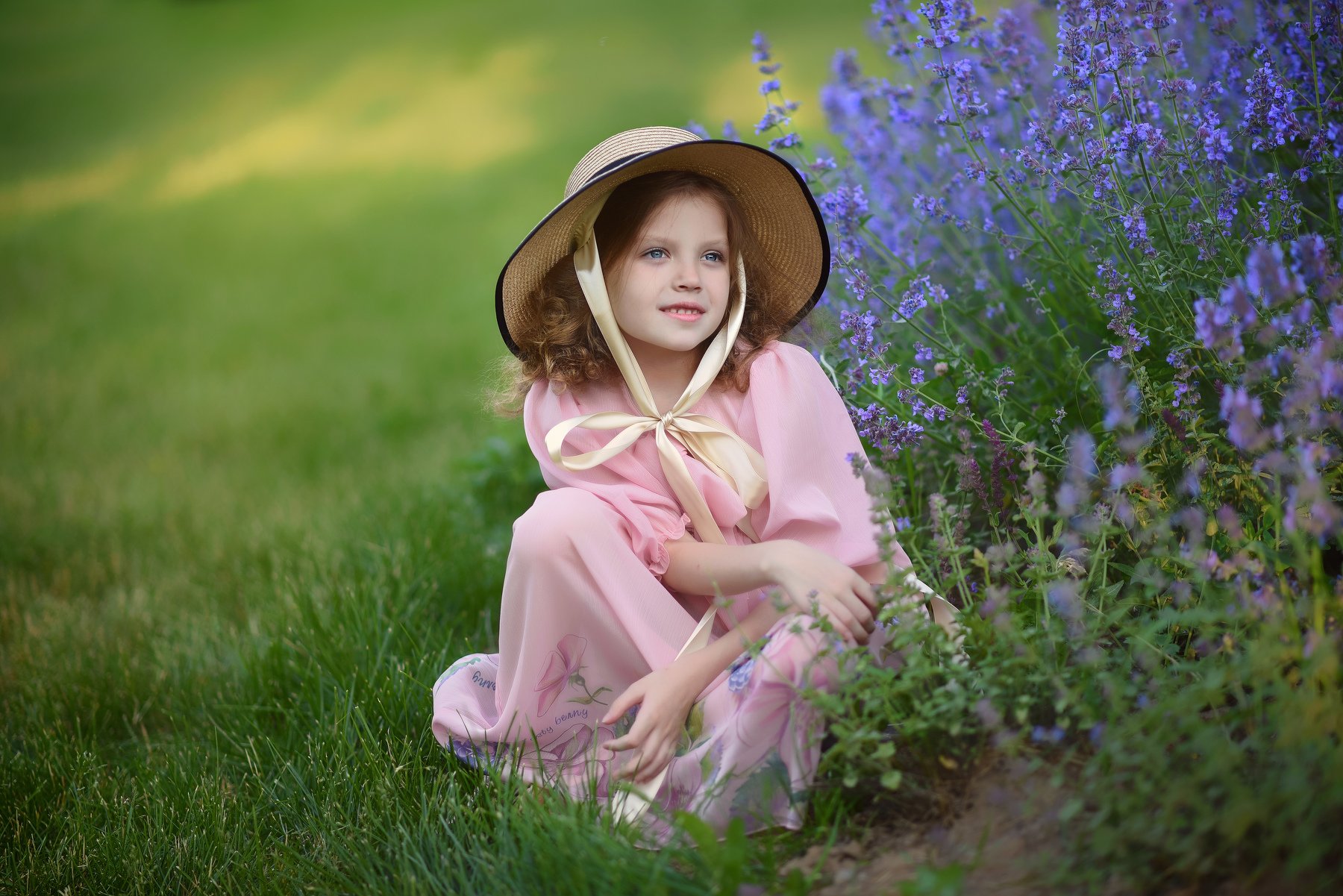 детская фотография портрет лаванда лето цветение, Виктория Мейо