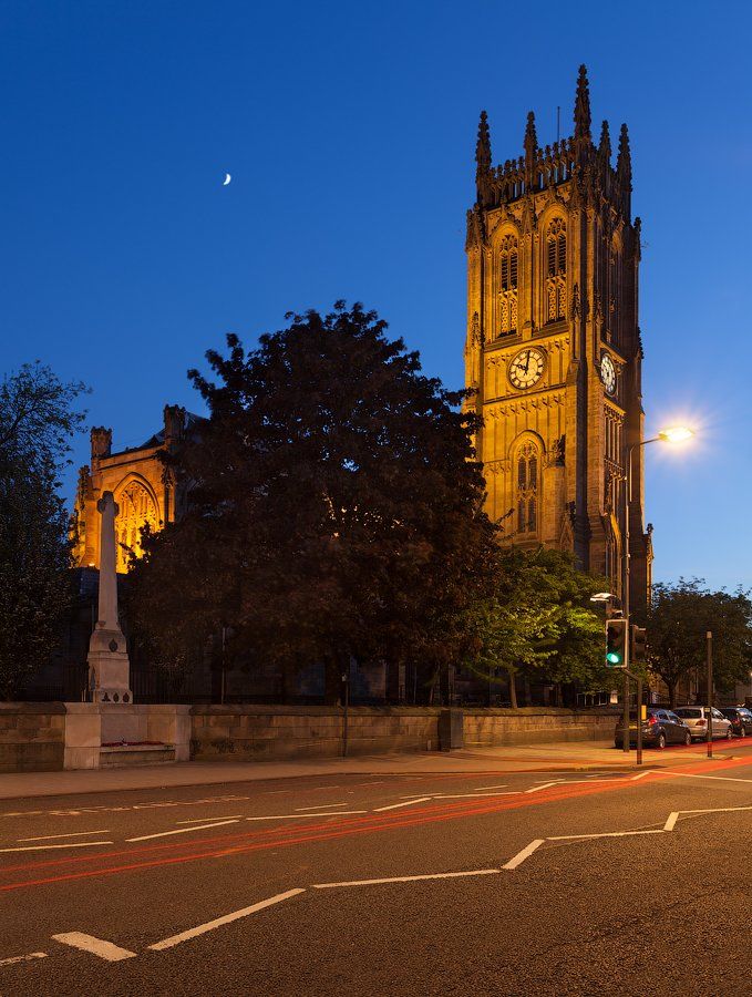 leeds minster, leeds parish church, blue hour, Alex Darkside