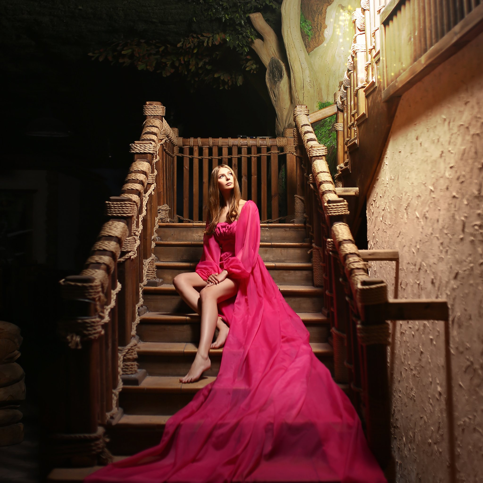 розовое платье, мотыльки, светлячки, девушка на лестнице, сказочный дом, Ирина Голубятникова