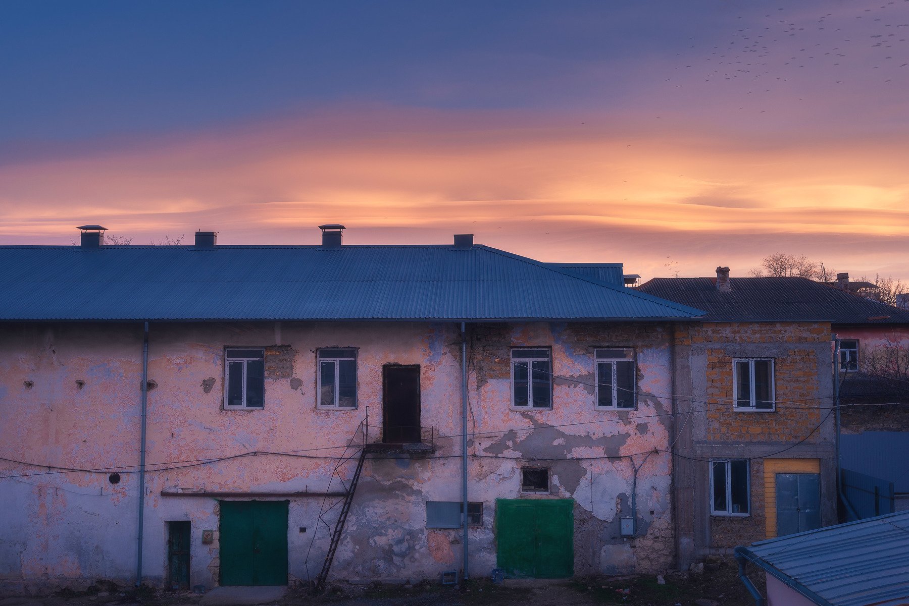 Лентикулярные облака над Симферополем на закате.. Photographer Oleg Feofanov