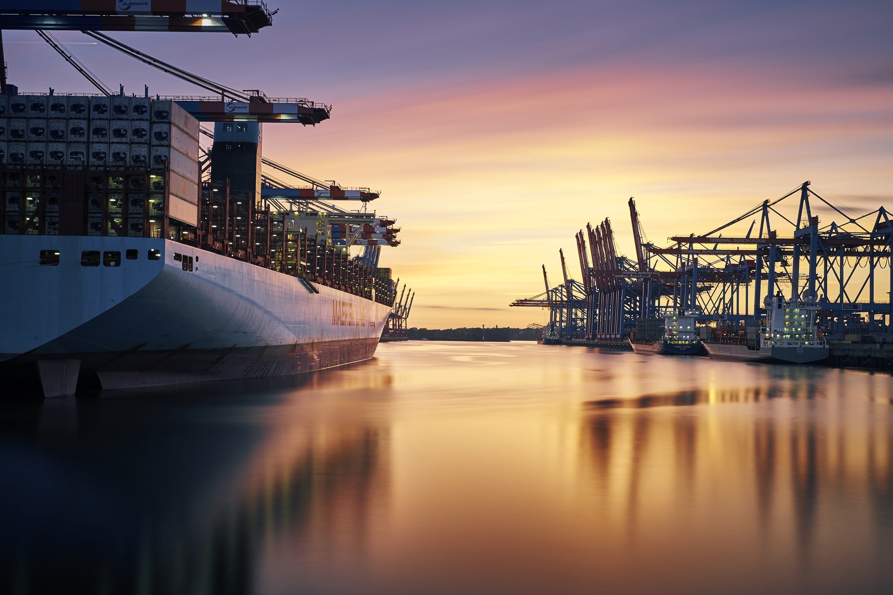 harbour, port, ships, water, elbe, Waltershof, lights, sunset, sky, clouds, container, Alexander Schönberg