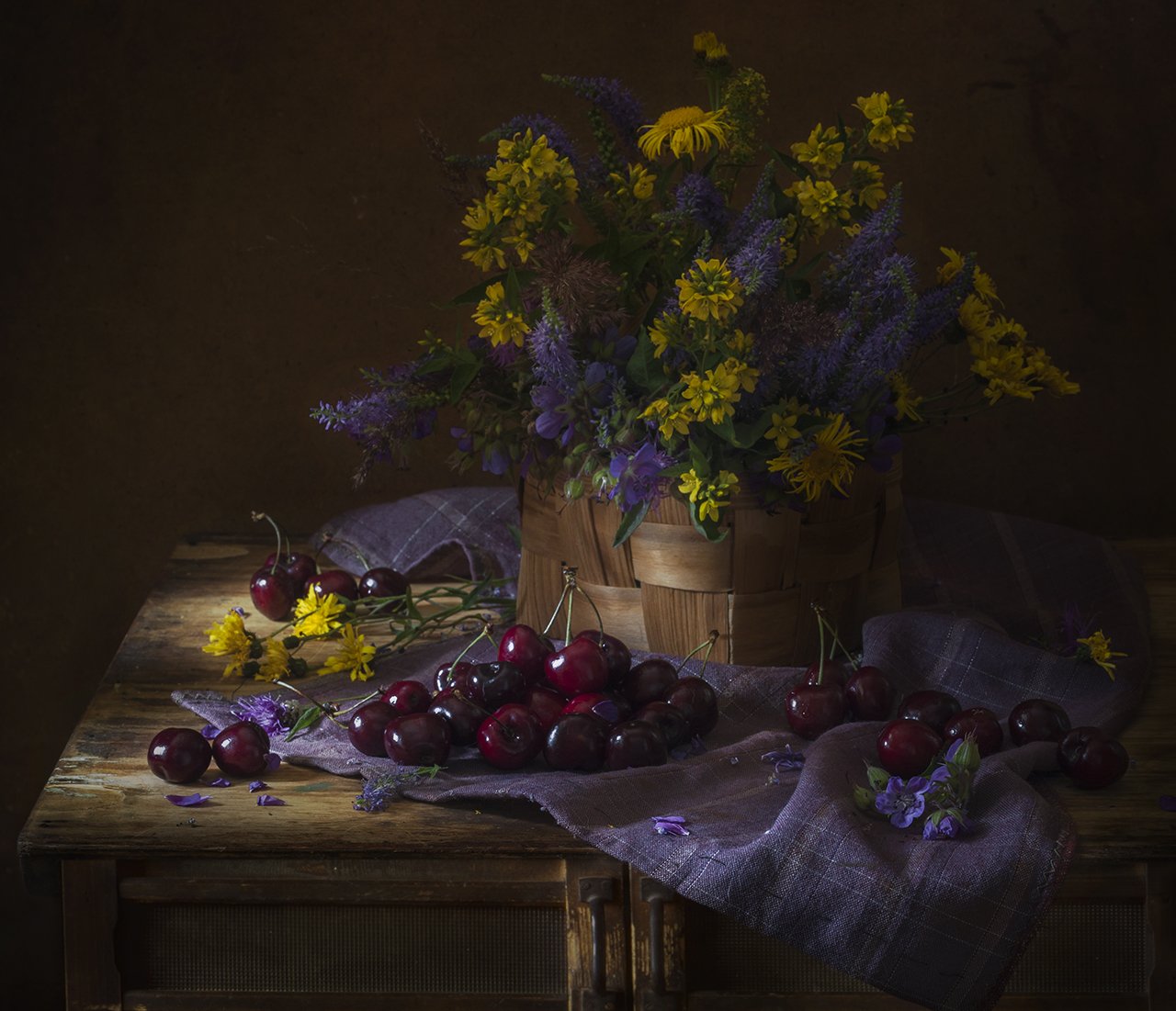 натюрморт,ягоды,букет,черешня,цветы, Елена Рубинская