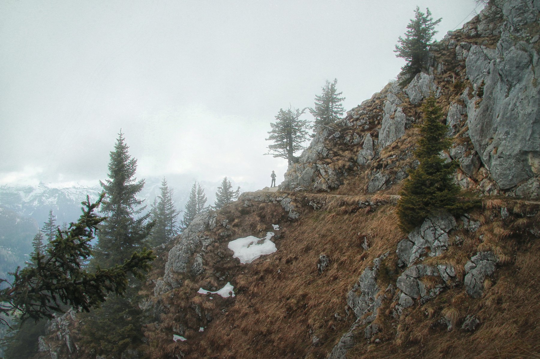 путешествие, приключение, горы, альпы, туман, человек и природа, атмосферное фото, Ольга Бурмистрова