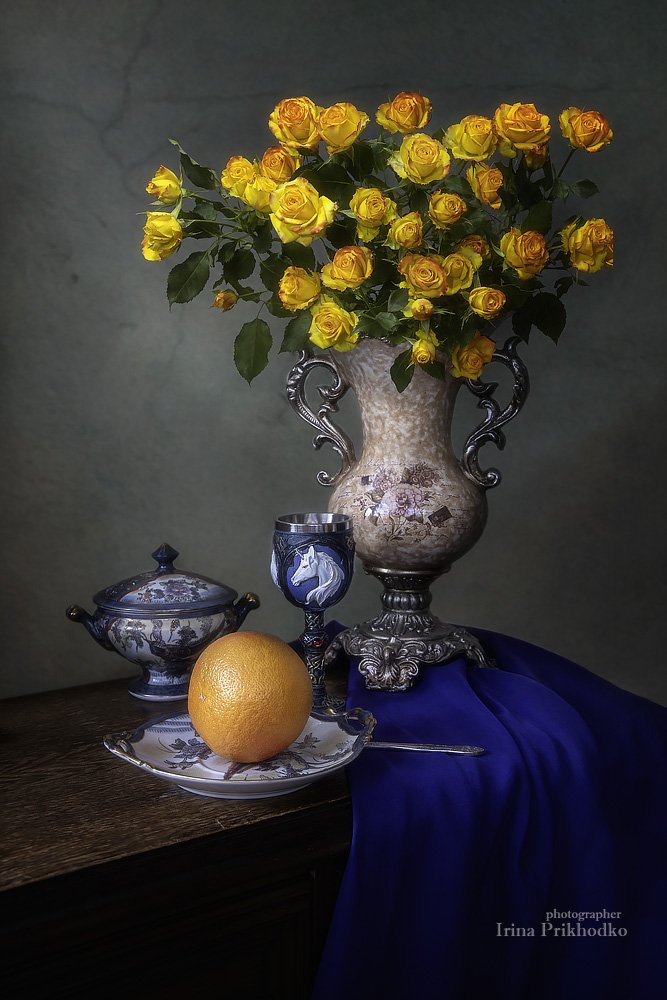 натюрморт, винтажный, художественное фото, букет, желтые розы, старинная посуда, Ирина Приходько