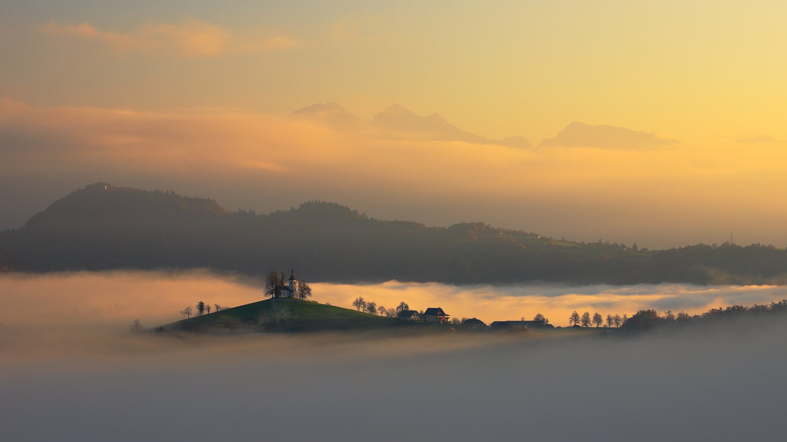 morning, sunrise, slovenia, mist, fog, church, st. thomas, hill, mountain, mood, light,, Jacek Lisiewicz