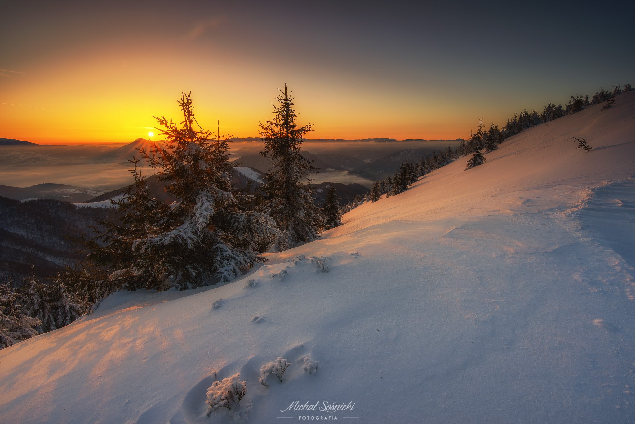 stoh mountains sunrise sun tree winter slovakia pentax workshop scenery, Michał Sośnicki