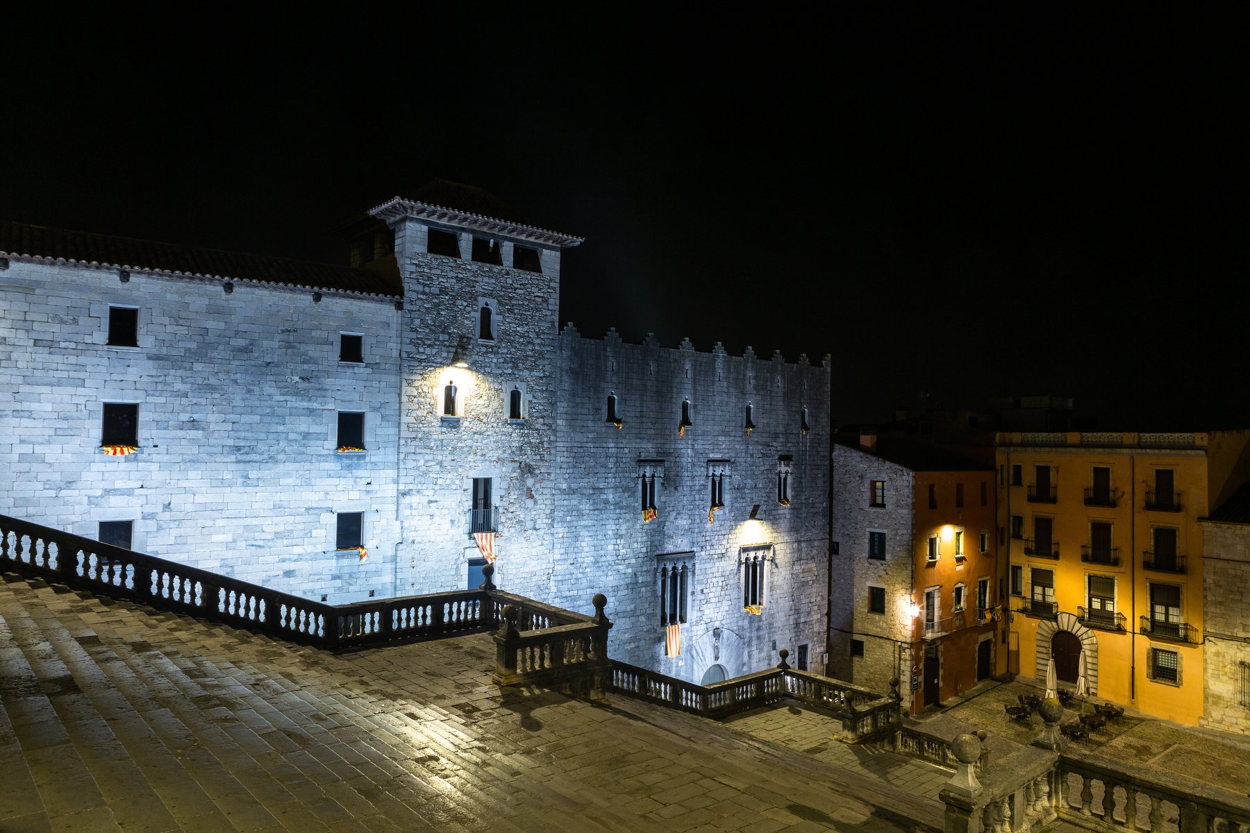 Girona,spain,city,night,stairs,citylights,, Eriks Zilbalodis