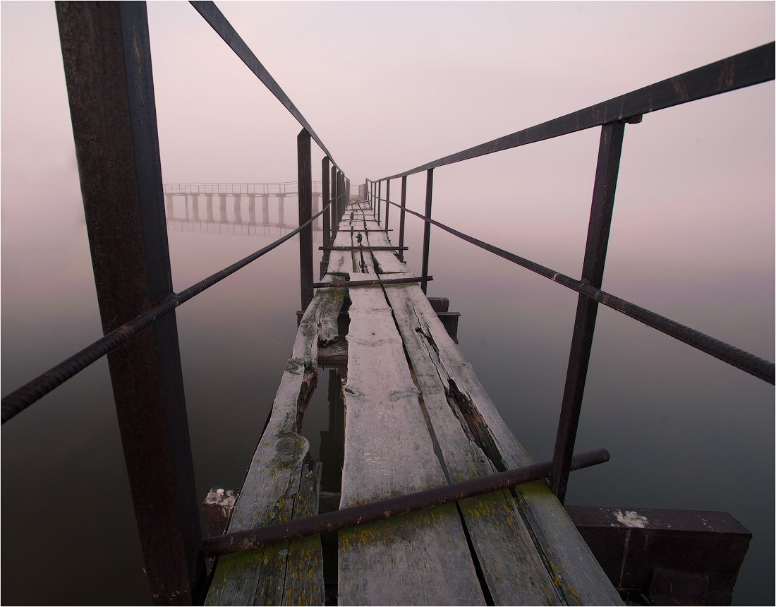 туман, утро, мост, старый мост,  пешеходный мсот,  изморозь, перспектива,, Кутыгин Эдуард