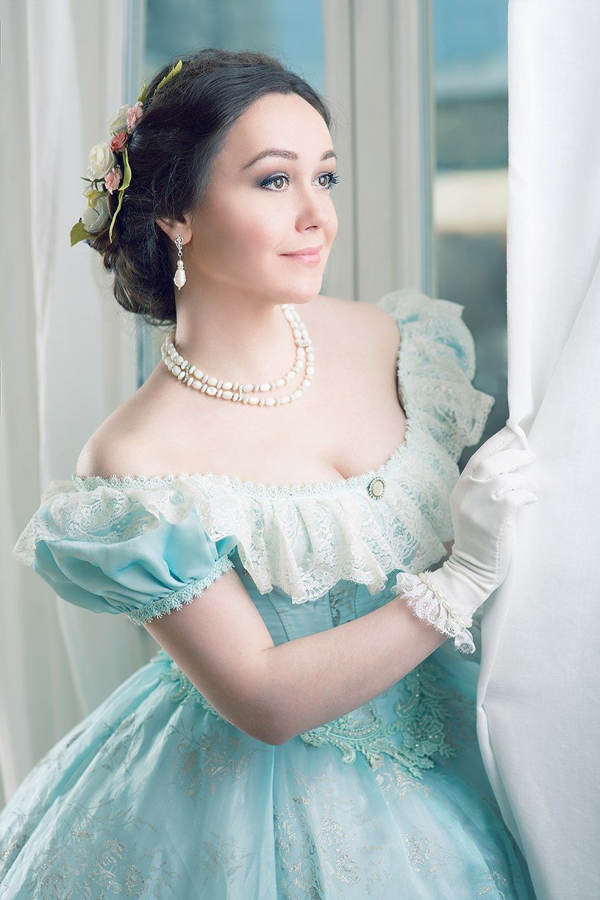 девушка, исторический костюм, прическа, ювелирные украшения, перчатки, платье, Дарья Комарова