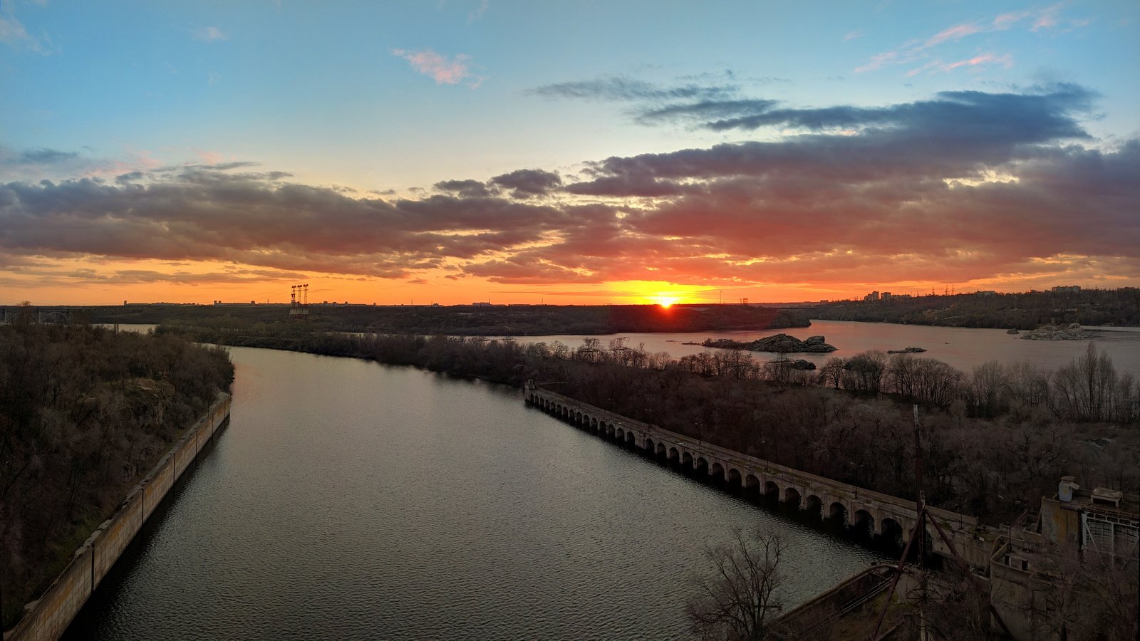 вечер,закат,рекаднепр,пейзаж,landscape,небо,цвет,река,плотина,днепрогэс,февраль,sunset,nature, Сергей Богачёв