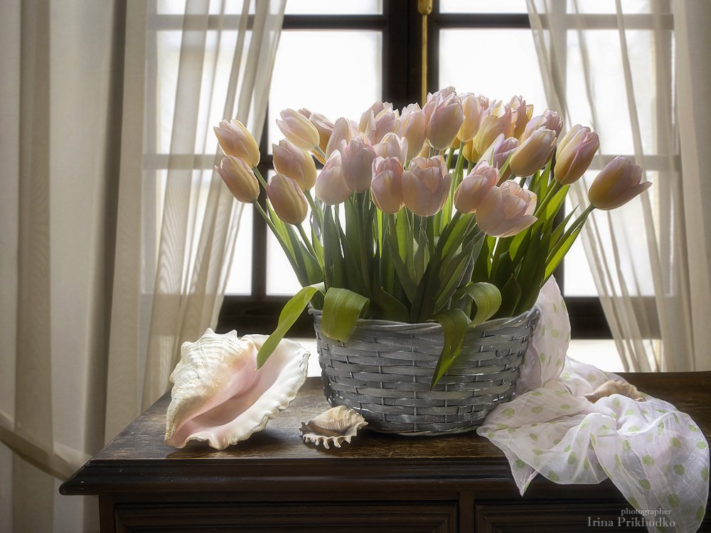 натюрморт, весна, цветы, букеты, тюльпаны, интерьер, Ирина Приходько