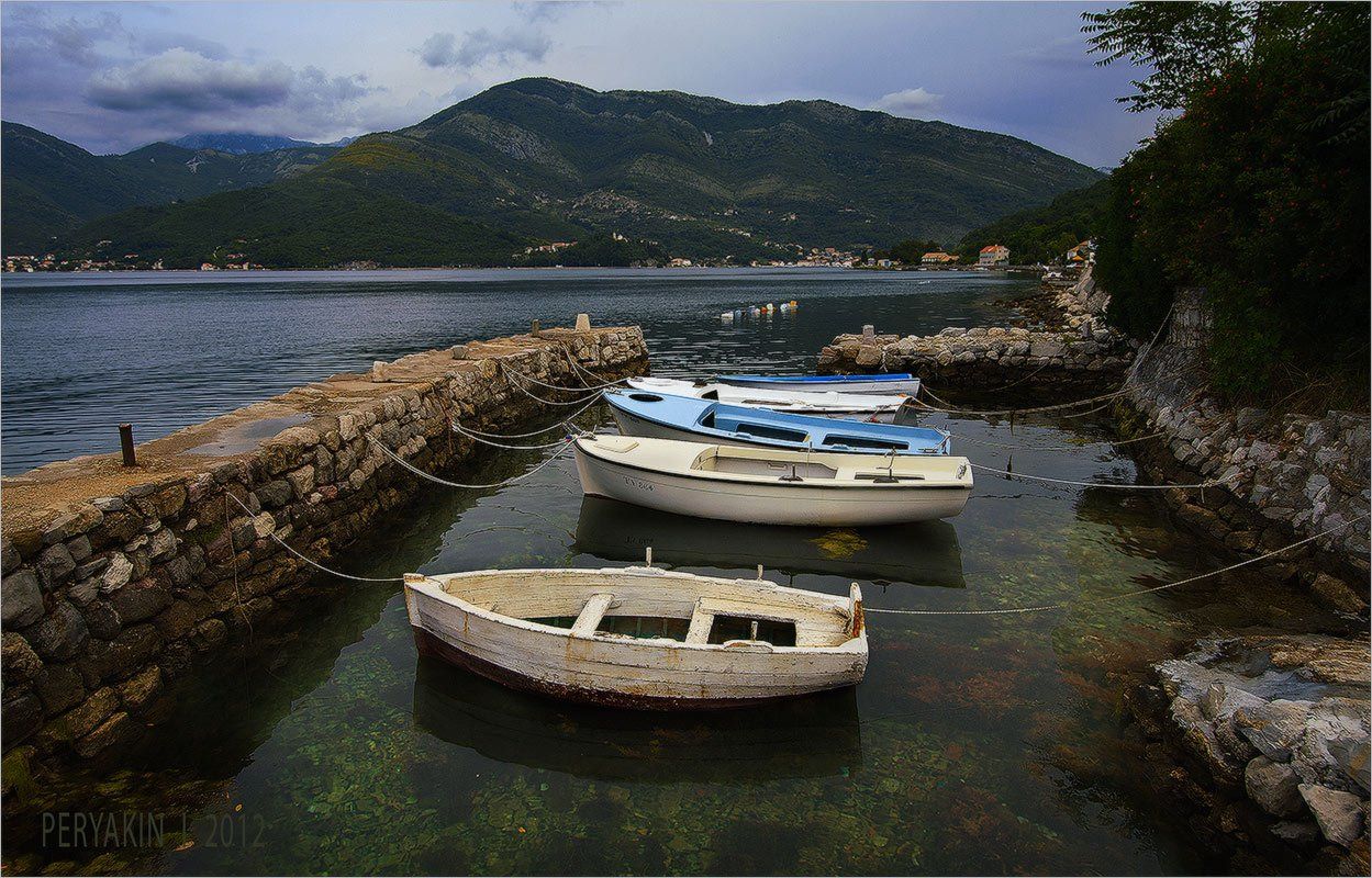 черногория, тиват, бухта, лодки, изумрудная, вода, Виктор Перякин
