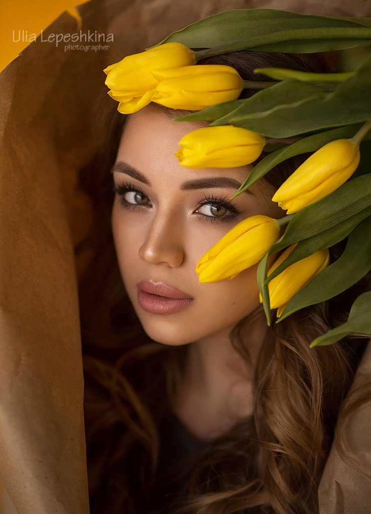 женская индивидуальная фотосессия тюльпаны весна, Юлия Лепёшкина