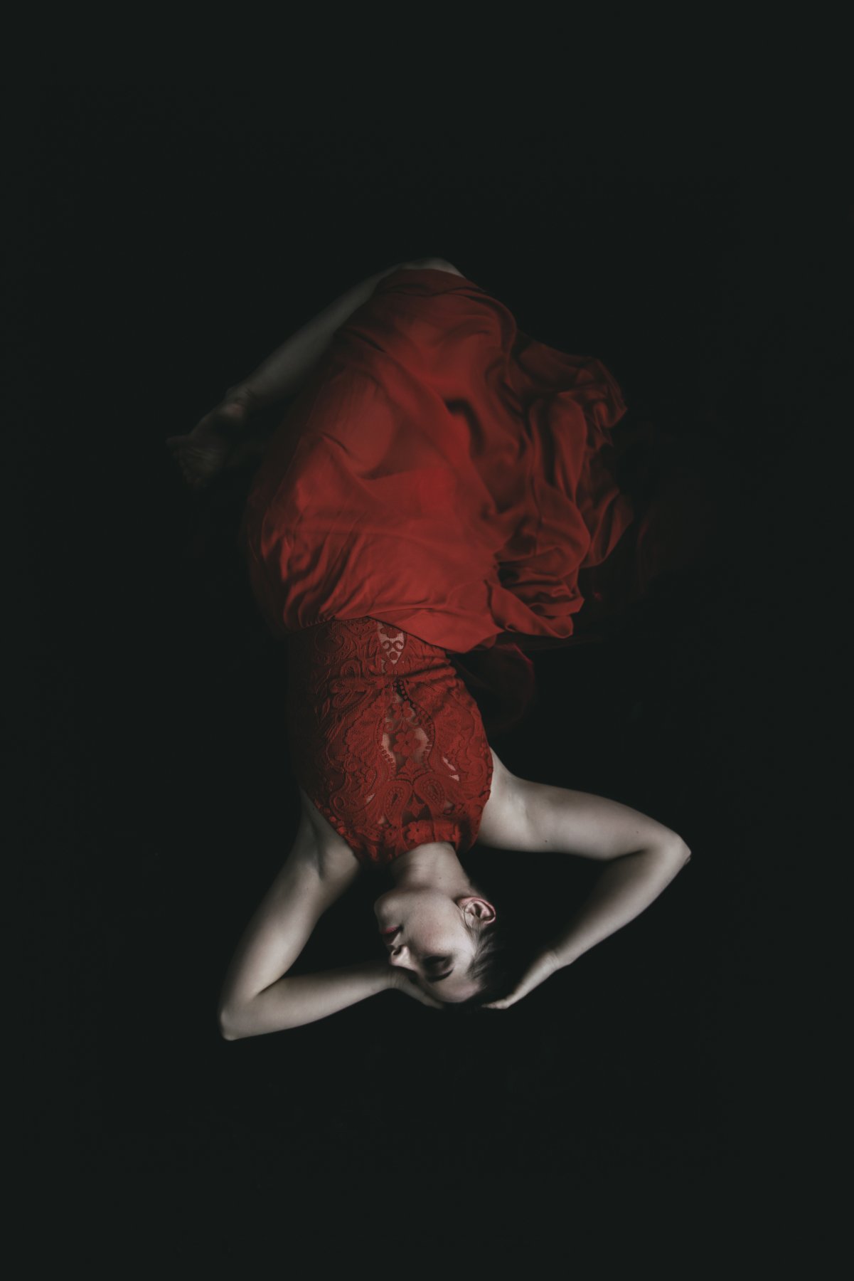 red dress, Rafal Lapszanski