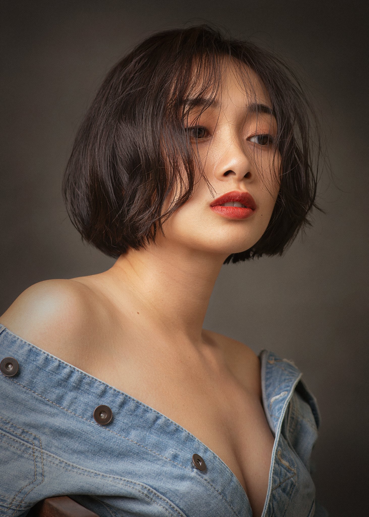portrait, female, woman, girl, asian, vietnam, vietnamese, young, face, beauty, glamour, studio, eyes, short hair, hairstyle, Hoang Viet Nguyen