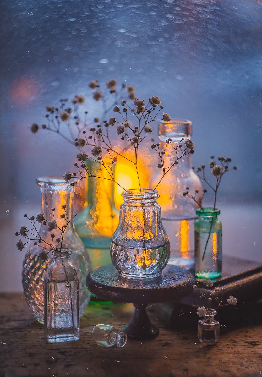 цветы натюрморт боке прозрачный брызги вода закат солнце бутылки банки стекло красивый зима, Алла Семенова