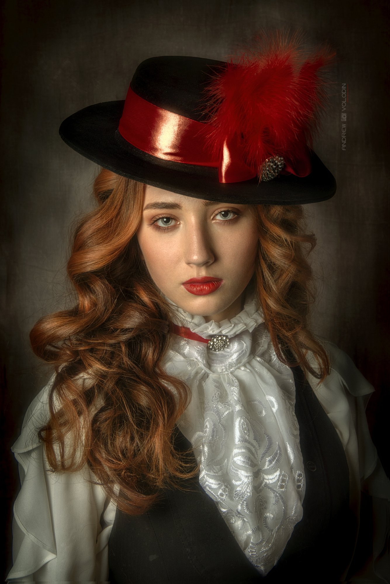 девушка портрет винтаж цилиндр шляпа перья, Андрей Володин