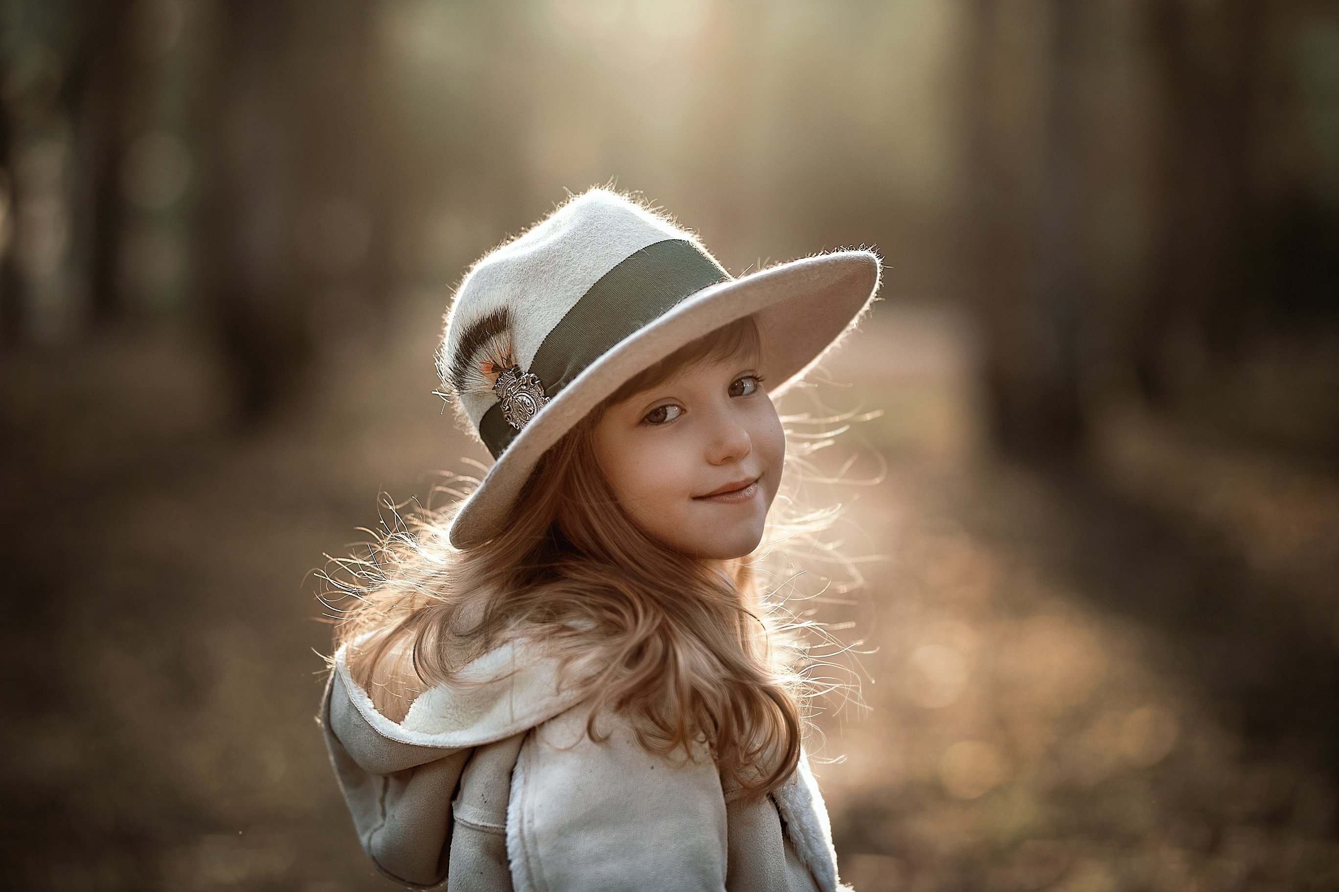 девочка, детство, вечер, лес, закат, весна улыбка шляпа, Марина Еленчук