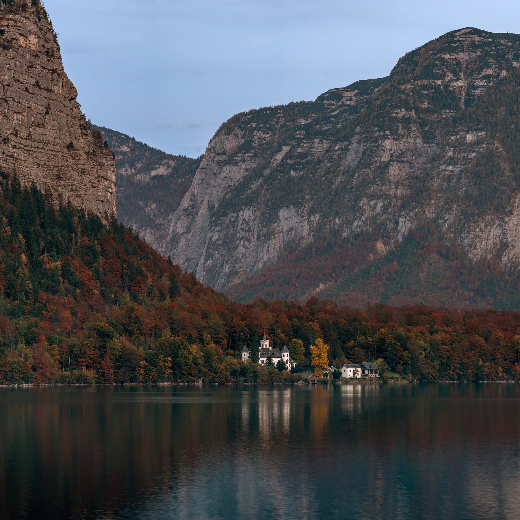 castle, lake, rocks, mountains, autumn, water, evening, travel, landscape, nature, замок, озеро, скалы, горы, осень, вода, вечер, путешествие, пейзаж, природа, Сергей Серушкин