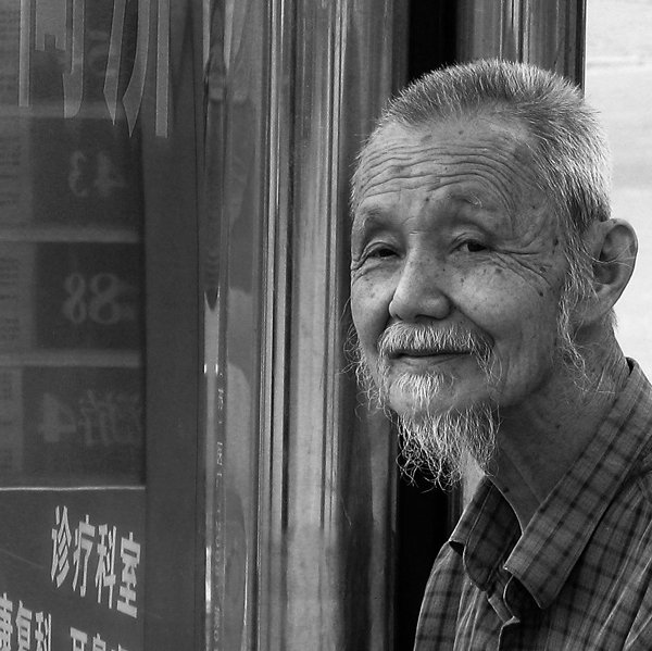 старик,на остановке в суджоу, Olga Panteleeva