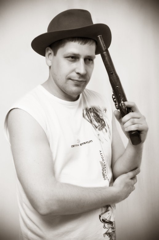 юра,пистолет,шляпа1940г, Евгений Пугачев.