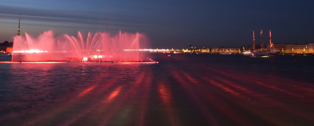 фонтан,свет,алые паруса,нева,санкт-петербург,троицкий мост, Евгений Пугачев.