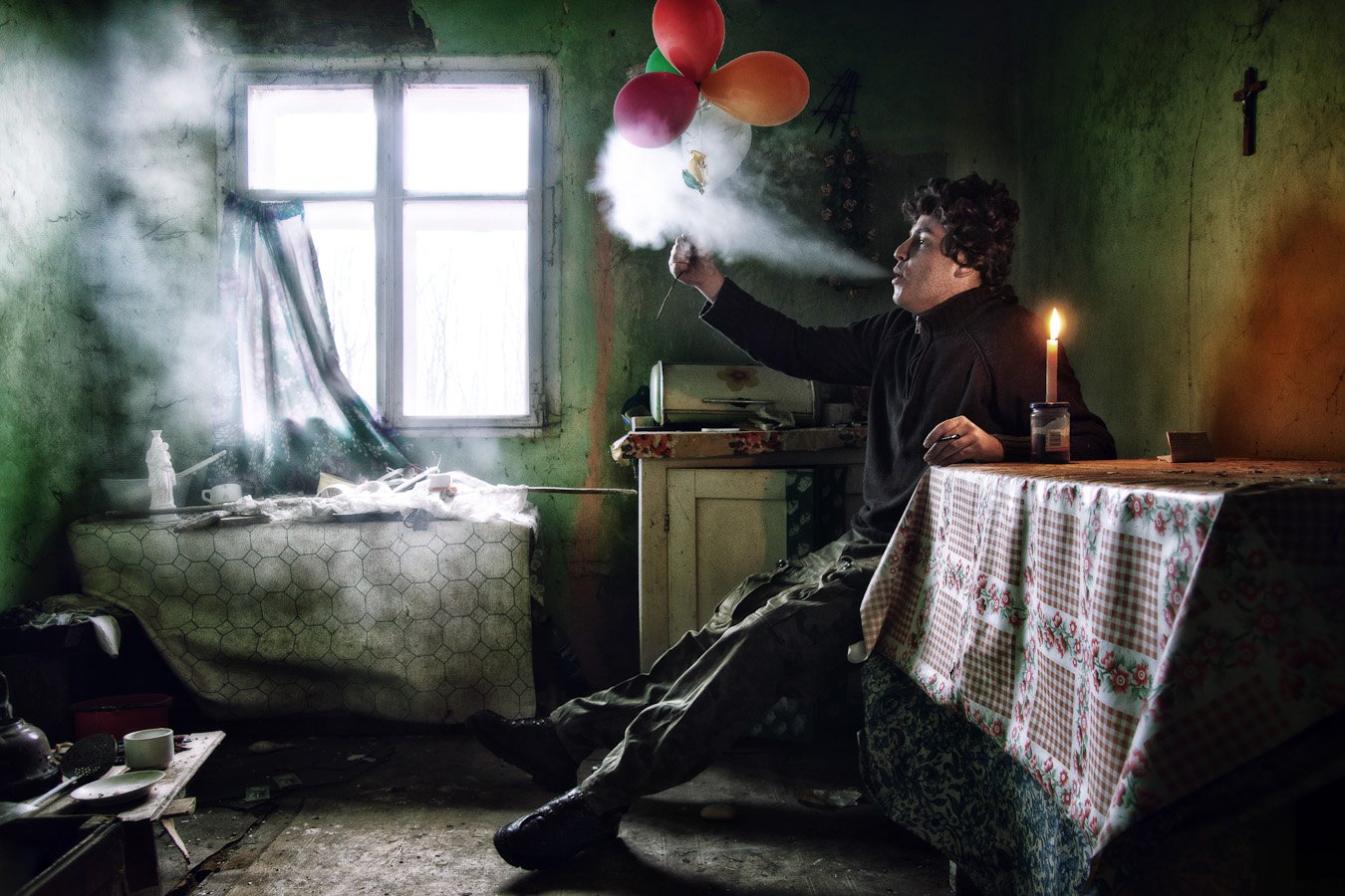 balloons, man, portrait, human, color, window, para, candle, table, genre, Rafał Kurs