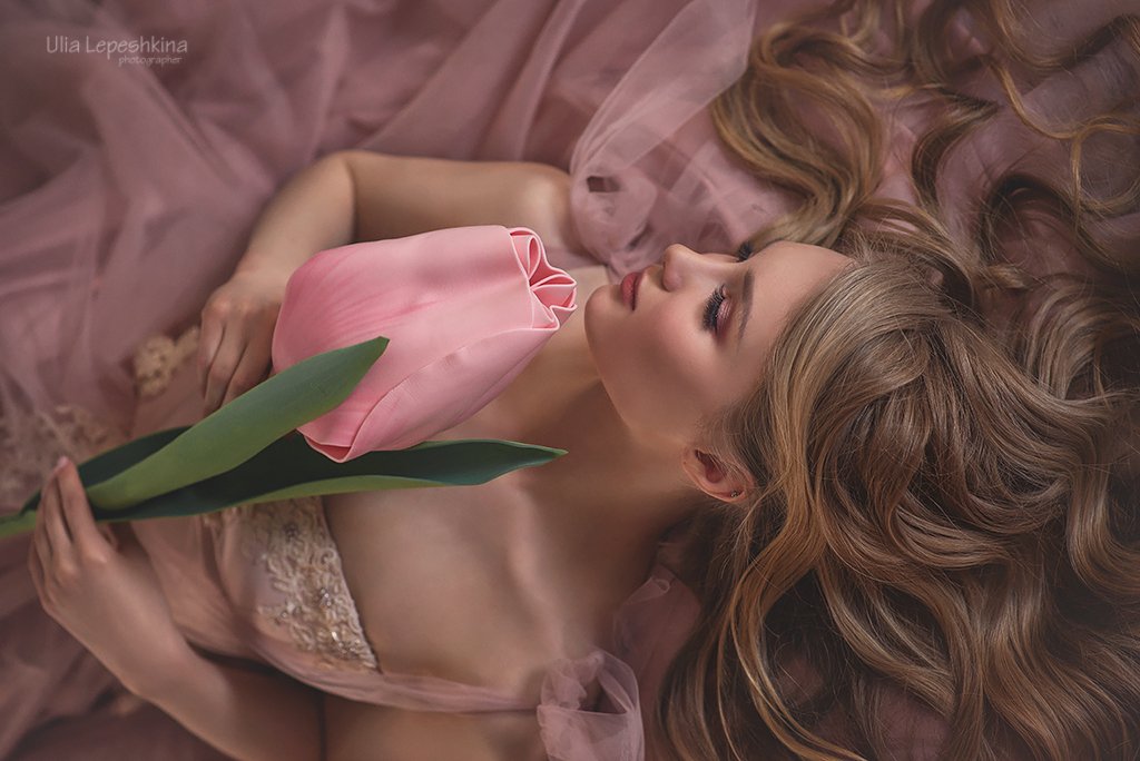 женский портрет индивидуальная фотосессия тюльпаны фотограф чита, Юлия Лепёшкина