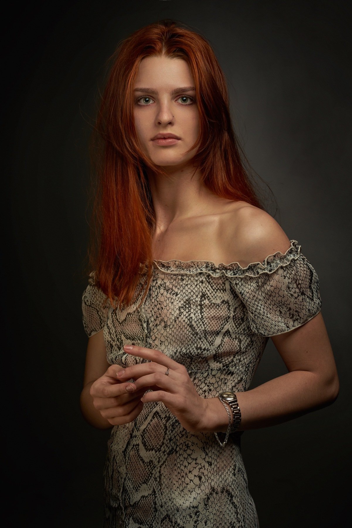 портрет рыжей девушки, Артур Каюков