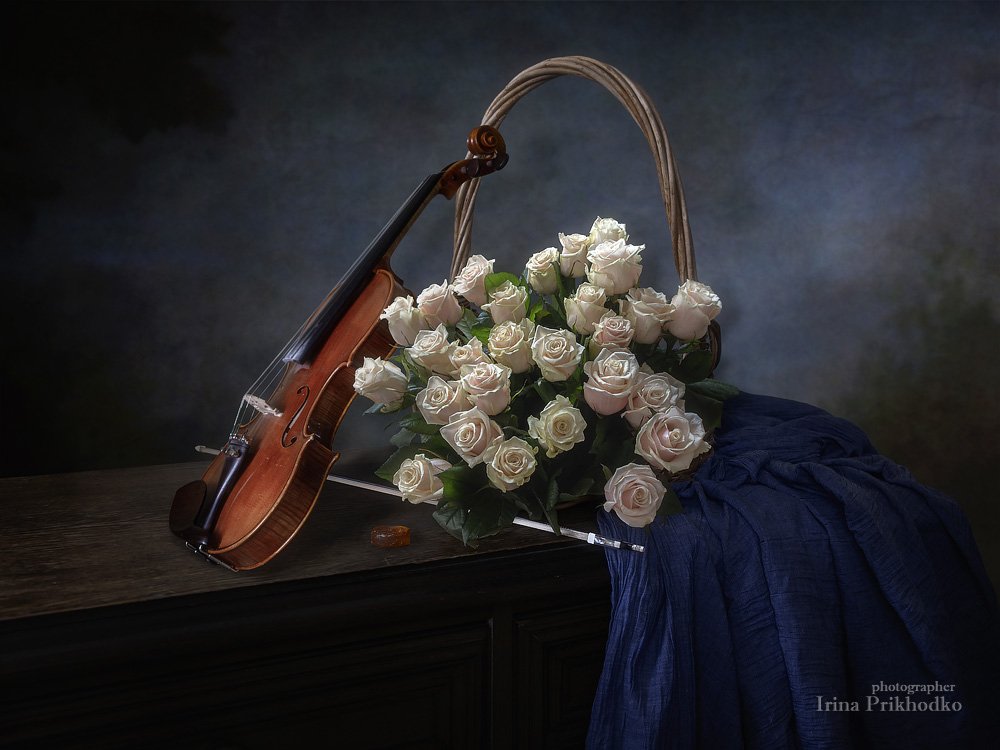 натюрморт, классический, винтажный, ретро, музыкальные инструменты, букет, розы, скрипка, Ирина Приходько