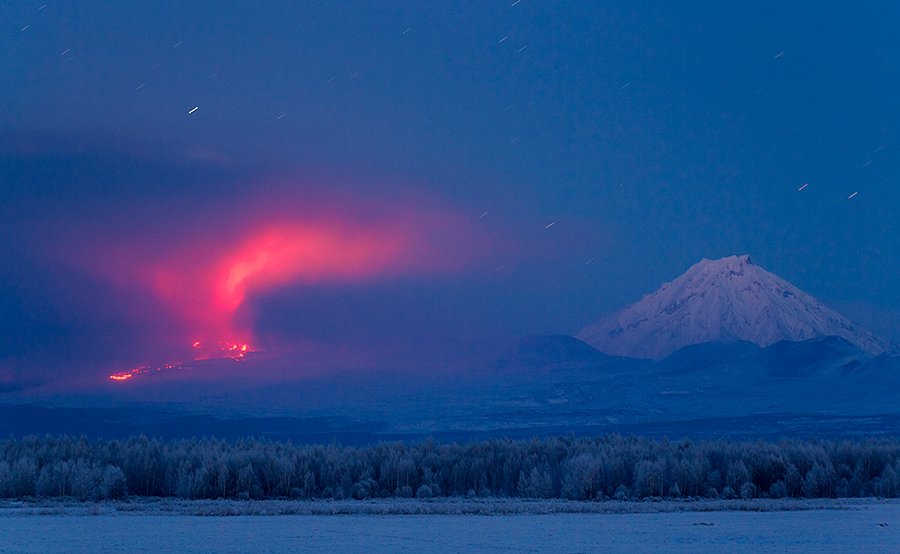 камчатка, вулкан, толбачик, путешествия, ночь, свечение, звезды, огонь, лава, поток, извержение, Денис Будьков