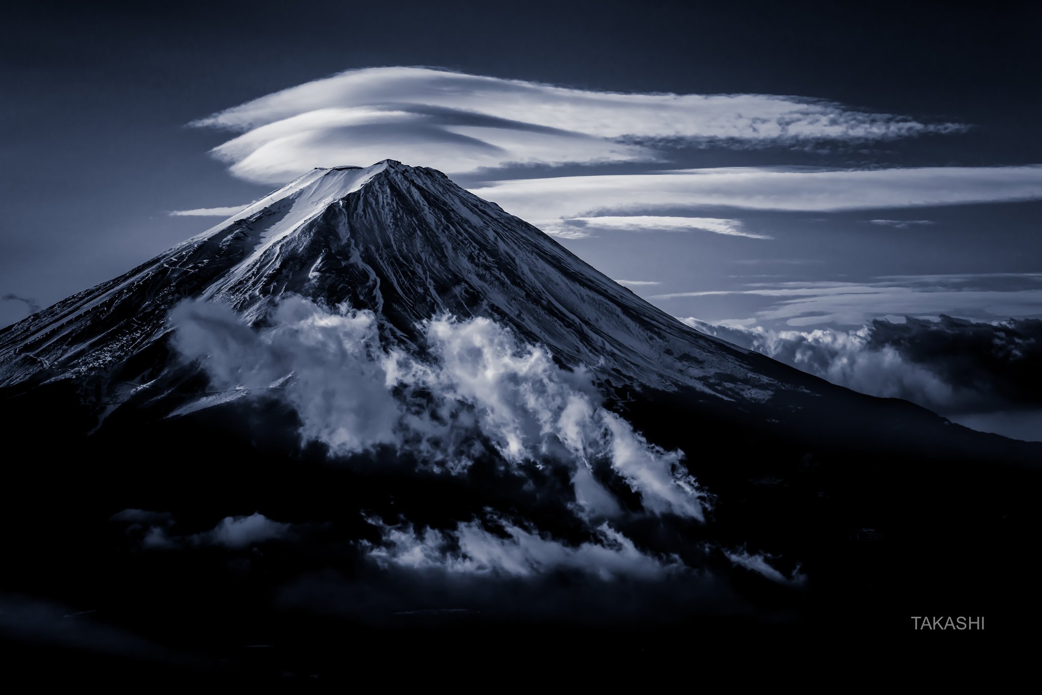 Fuji,Japan,mountain,clouds,snow,summit,top,autumn,, Takashi