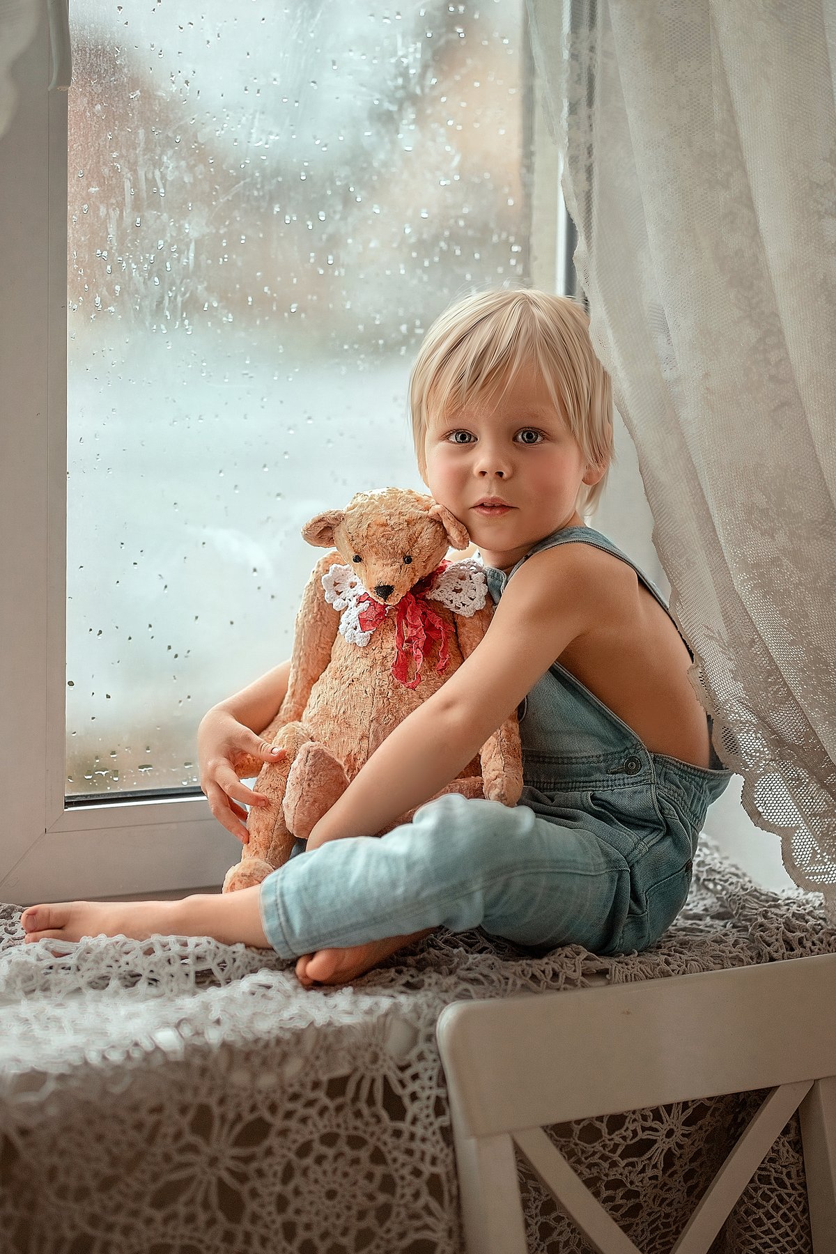 мальчик, съемка дома, у окна, дневной свет, дети, художественная фотография, дети и животные, Елена Чернигина
