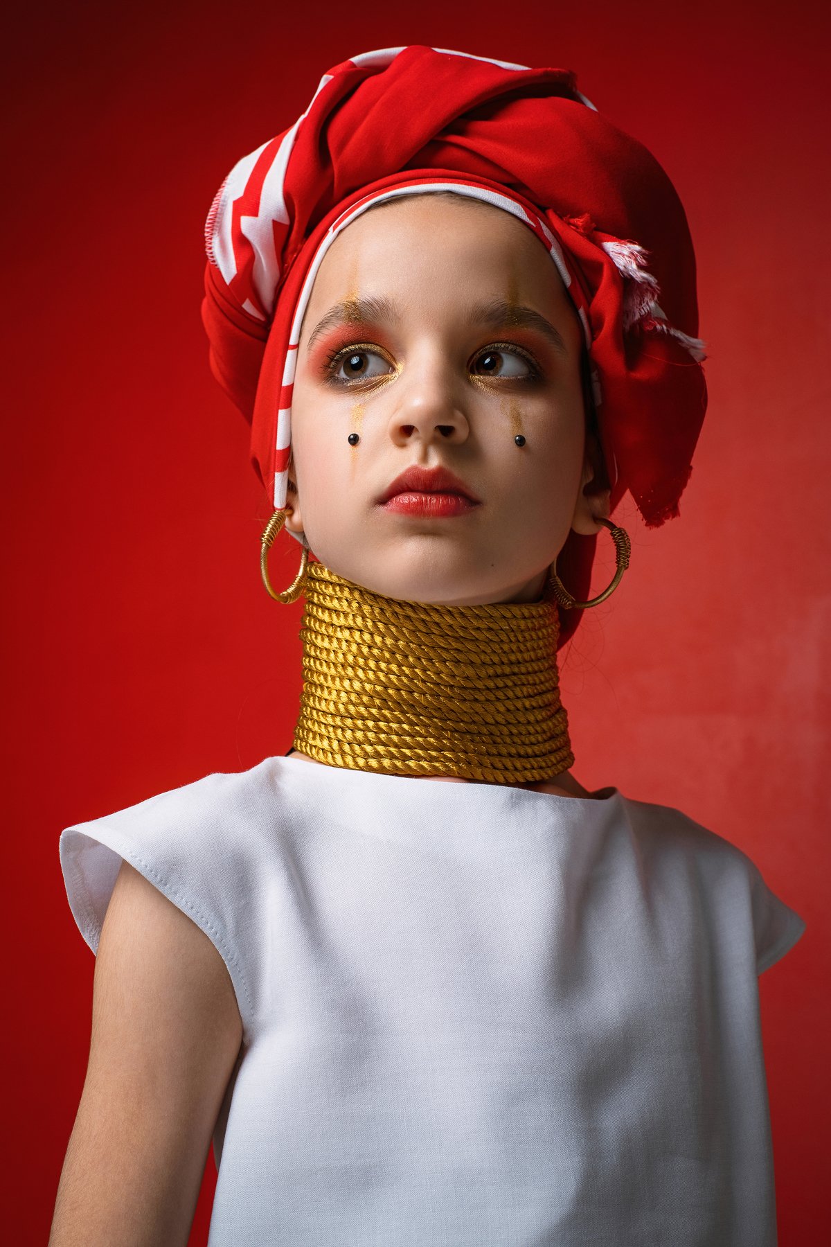 Девочка красный желтый макияж африка тюрбан бижутерия, Ольга Алехина