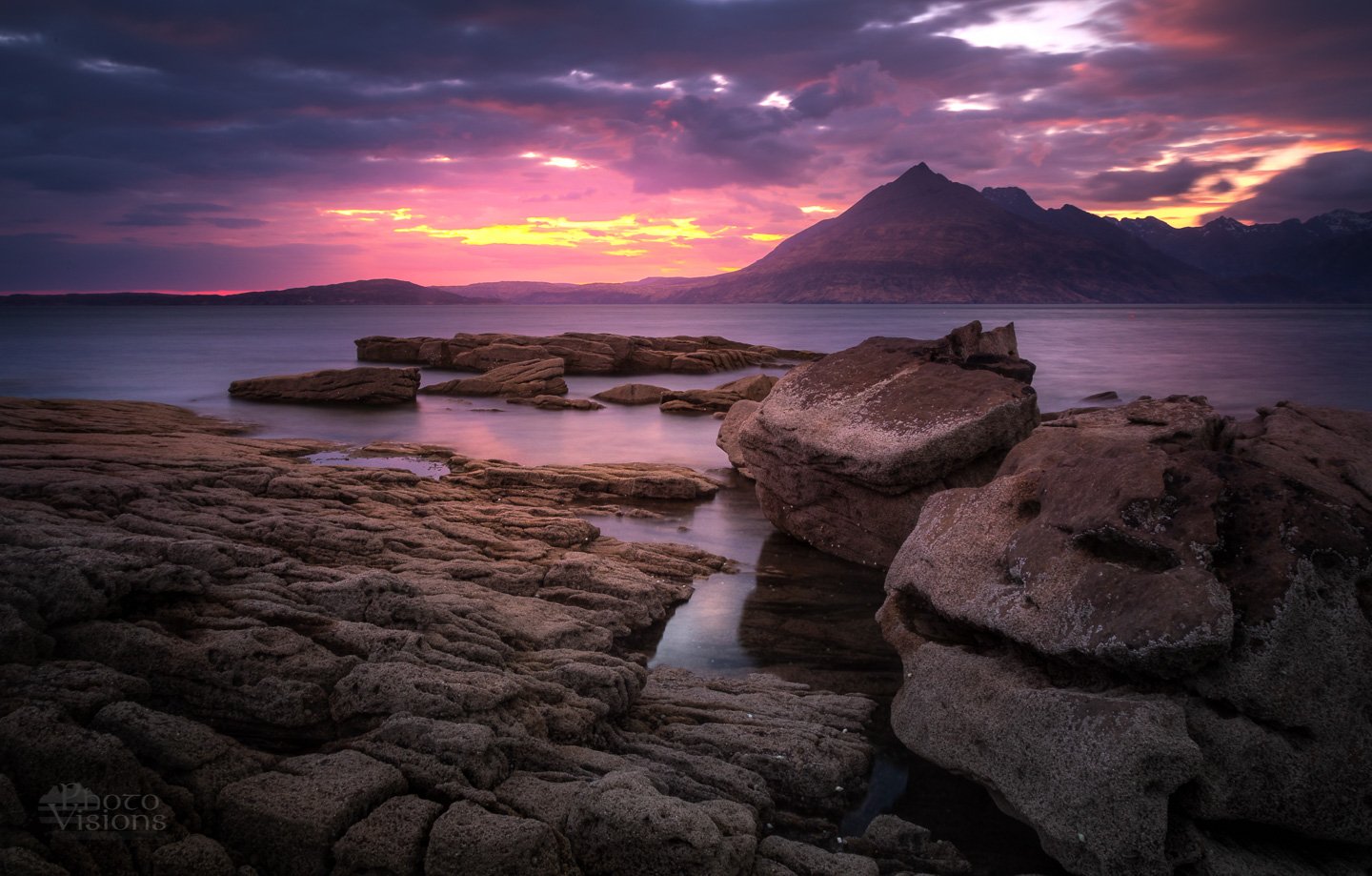 scotland,scottish,highlands,elgol,isle of skye,skye,sea,shoreline,seascape,sunset,rocks,rocky,shore, Adrian Szatewicz