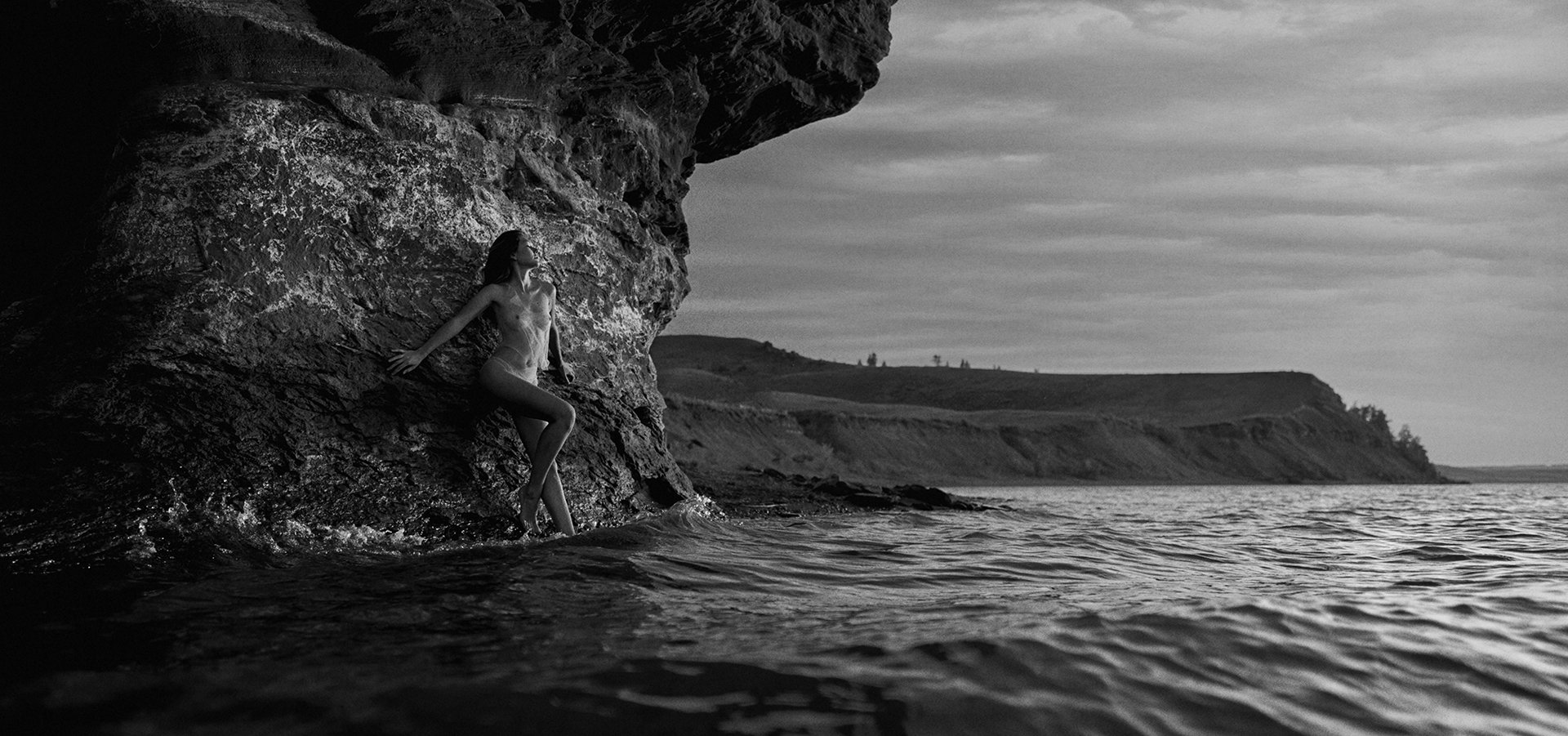 girl, naked, nude, b&w, black and white, dark, lake, water, rock, aslikul, bashkortostan, russia, , Роман Филиппов