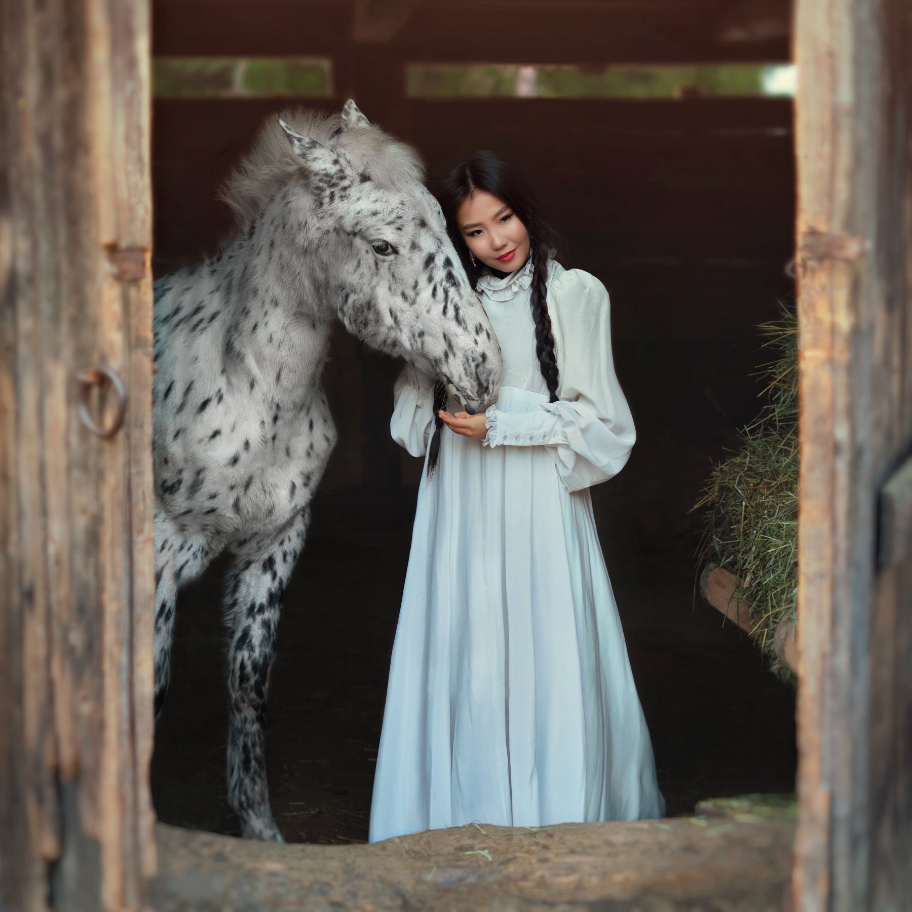 лошадь, конь, девушка, якутка, животные, белый, Екатерина Кулакова