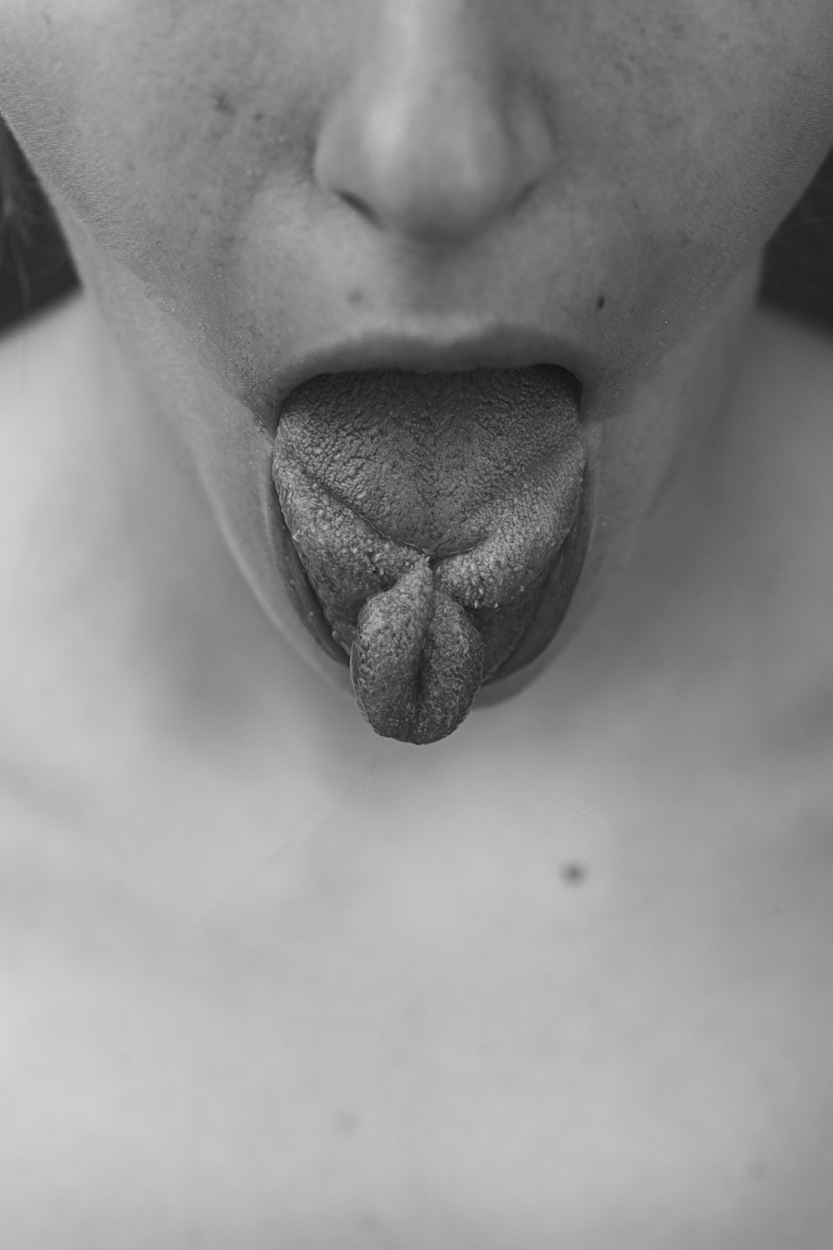 #tongue, Riccardo Nosvelli