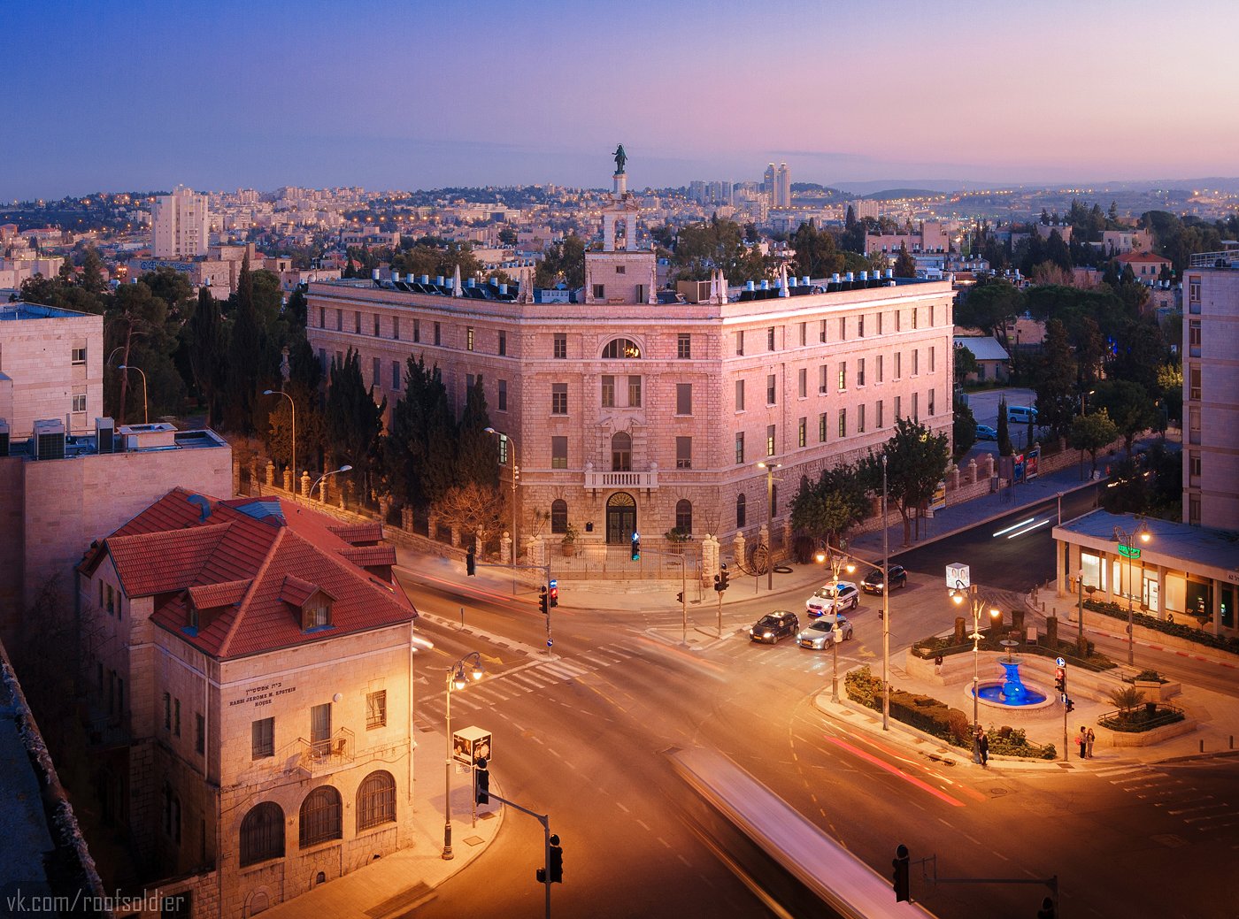 архитектура, architecture, city, cityscape, urban, street, night, jerusalem, israel, facade, exterior, roof, rooftop, mountain, above, top view, historic, город, крыша, горы, ночь, закат, sunset, вид сверху, aerial, площадь, square, travel, tourism, путеш, Голубев Алексей