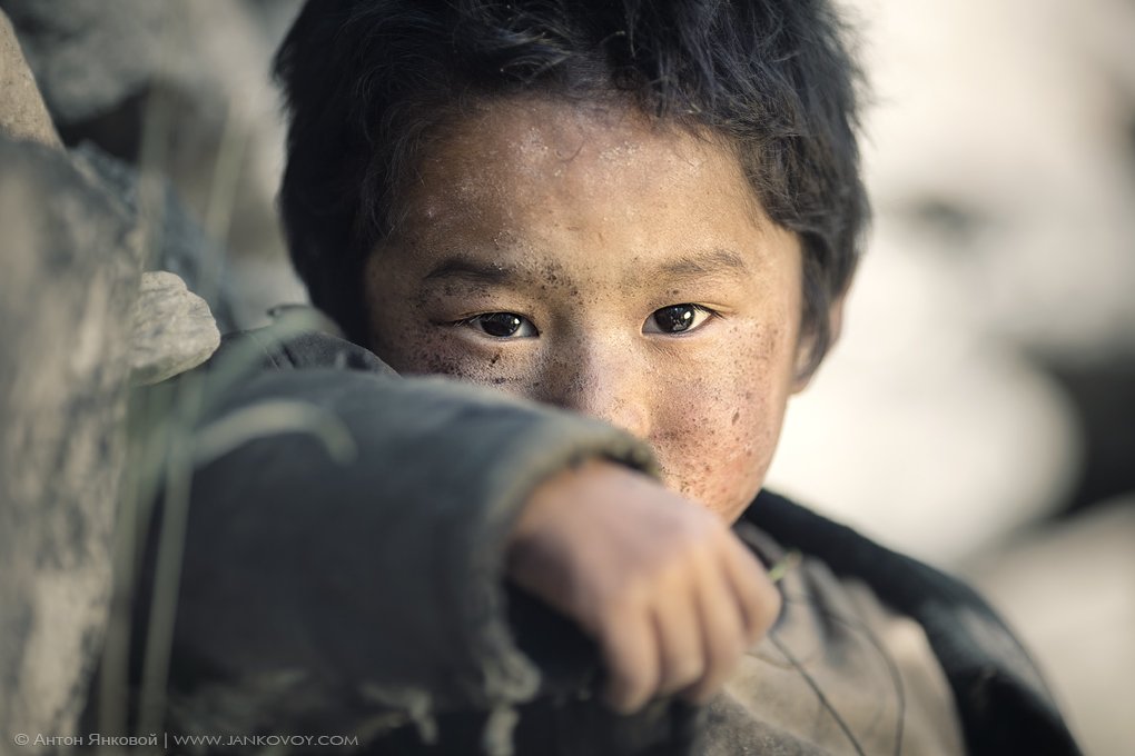 portrait, boy, wind, ветер, мальчик, портрет, child, непал, гималаи, манаслу, tibetian, prok, nepal, tibet, himalayas, manaslu, Антон Янковой (www.photo-travel.com.ua)