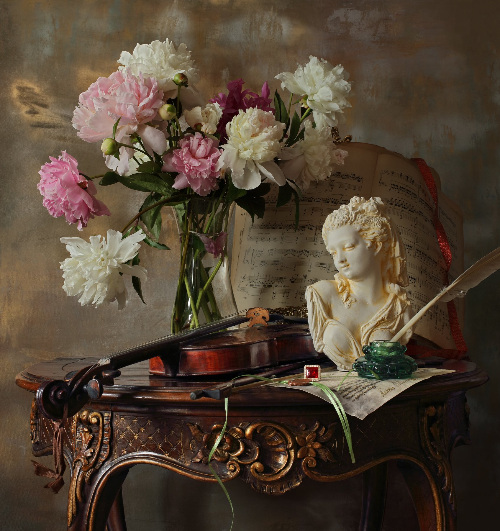 скрипка, музыка, цветы, пионы, девушка, скульптура, натюрморт, Андрей Морозов