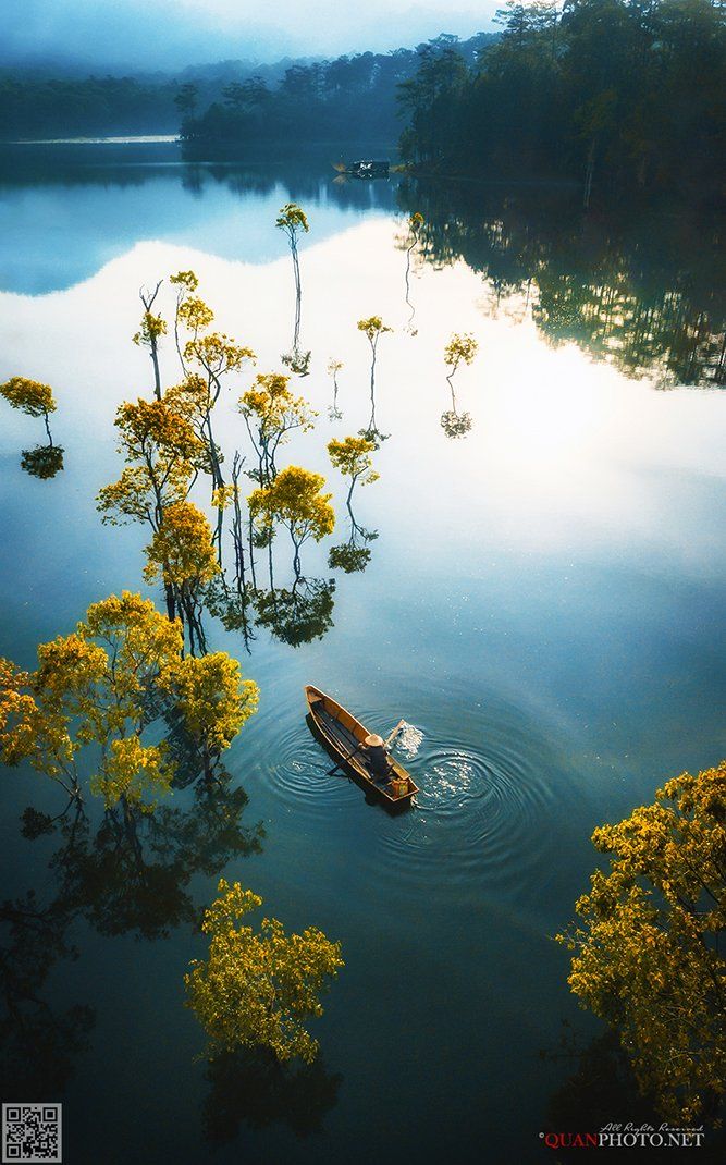 quanphoto, landscapes, morning, above, reflections, lake, fishing, fisherman, boat, vietnam, quanphoto