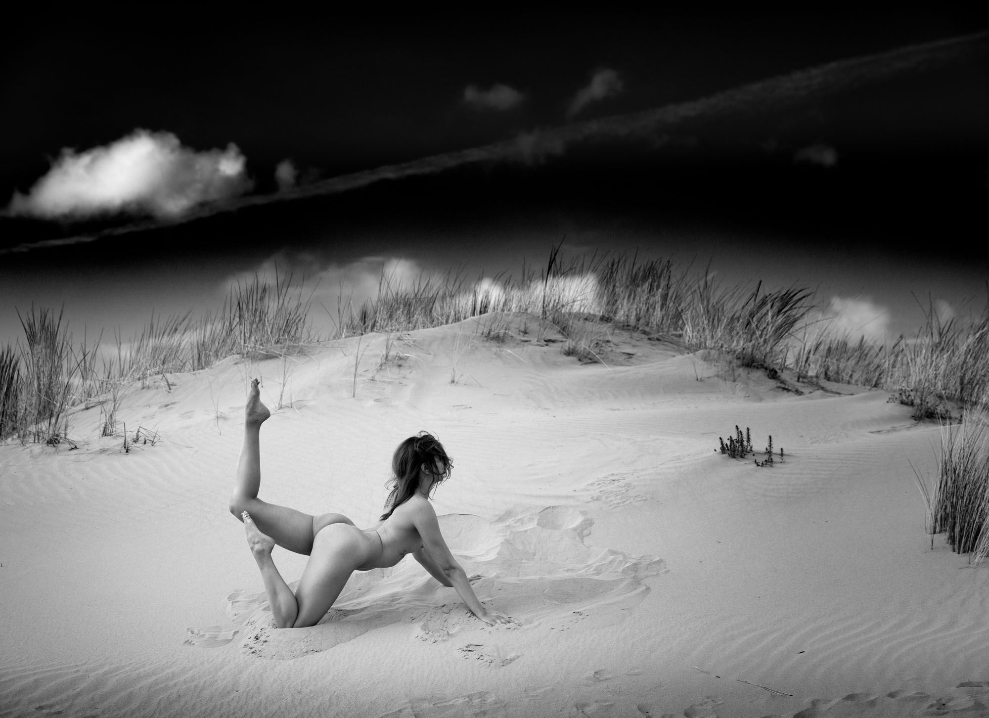 beach, nudephotography, slikart, nudeart, summer vibes, BnBphotography, bluesky, Louis Sauter