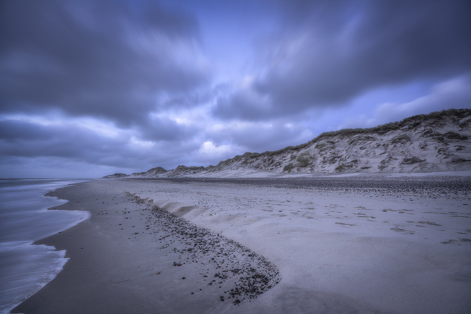 Beach, Blue, Blue Hour, Clouds, Denmark Sea, Dune, endless, Evening, Evening Mood, Horizon, mist, Moody, NordJylland, North Sea, Ocean, outdoors, Sand, Sand dunes, Sea, seafront, Seashore, Shore, Skagen, Tidal waves, Tide, Walk, Walking, Waterside, Waves,, Ludwig Riml