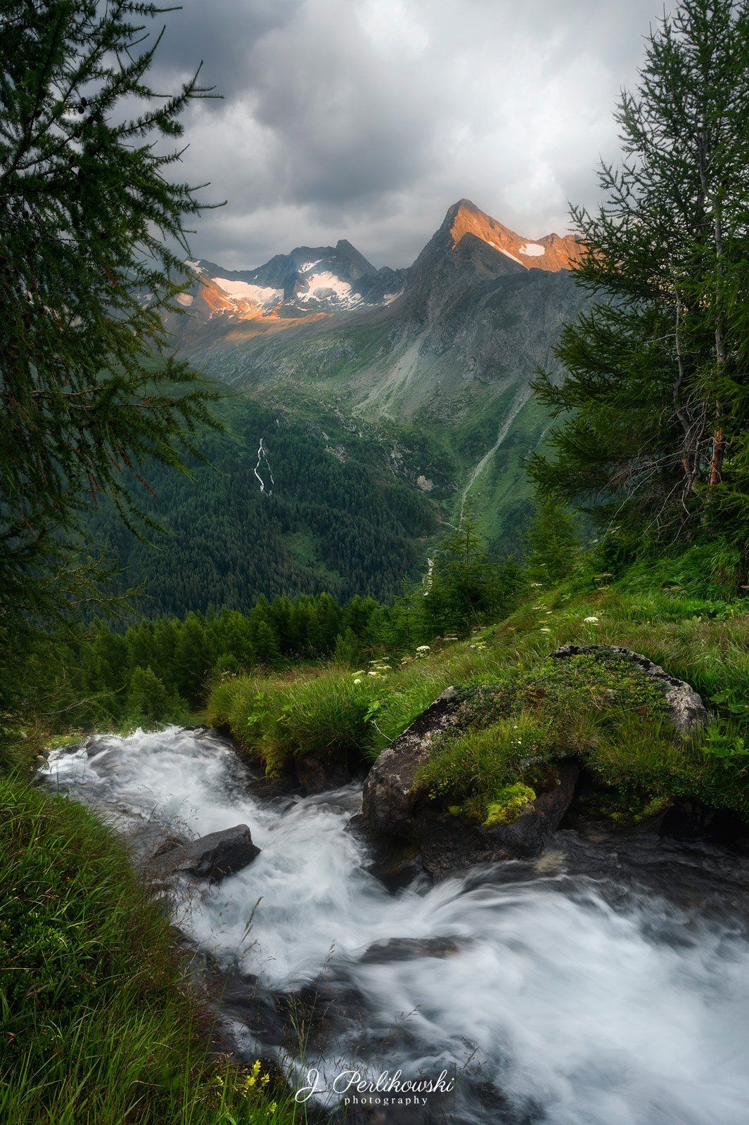 alps, mountains, mountain, sunset, creek, stream, river, green, contrast, landscape, amazing, amazing view,, Jakub Perlikowski