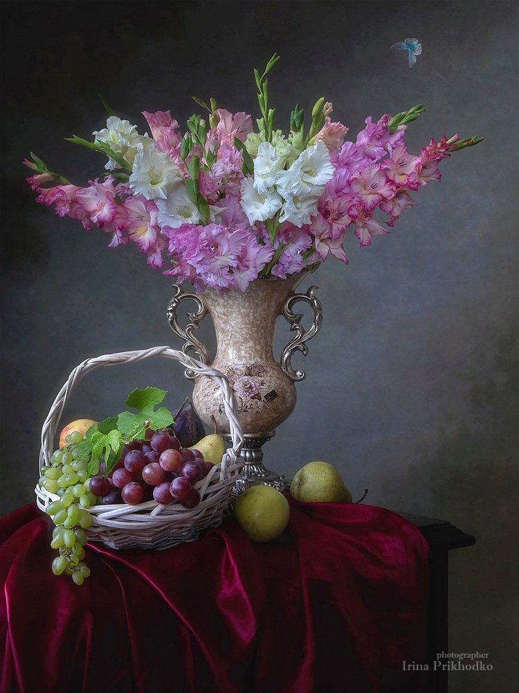 натюрморт, лето, цветы, букеты, гладиолусы, фрукты, художествееное фото, Ирина Приходько