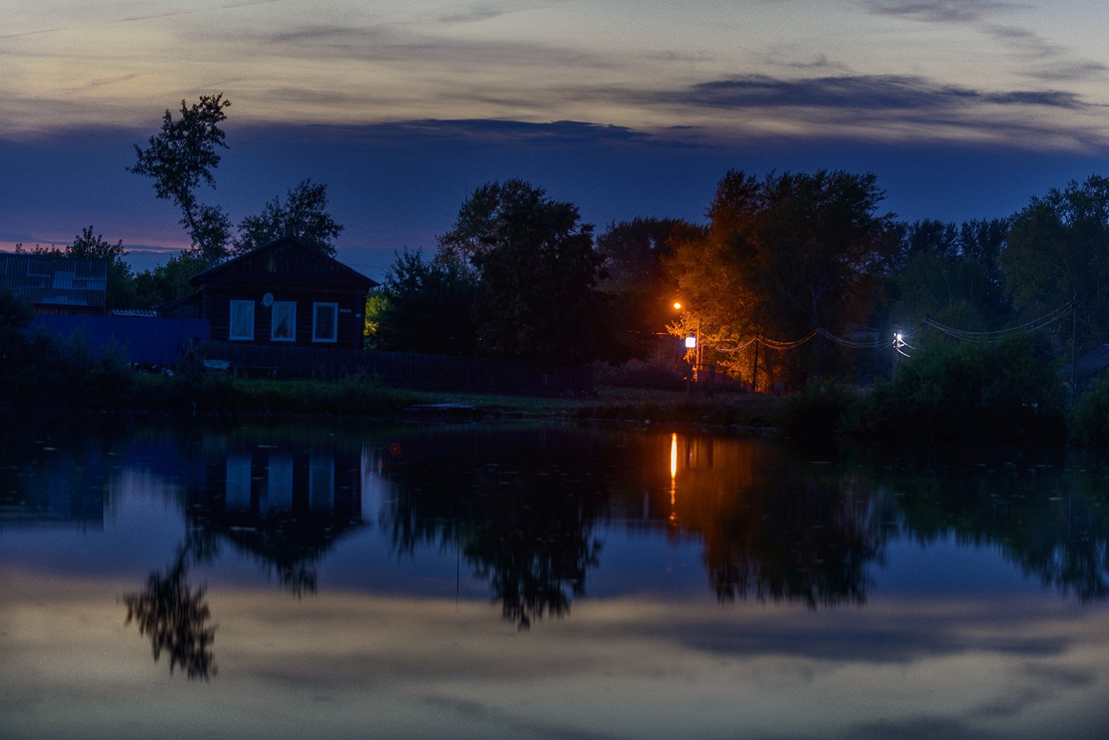 Лето, озеро, ночь, Владислав Никишин